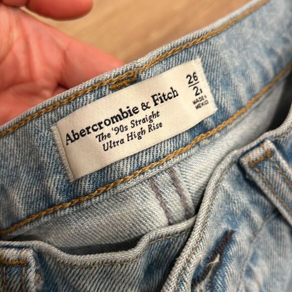 Abercrombie & Fitch • 90s straight ultra high rise jeans - Picture 6 of 7